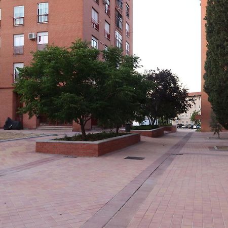 Apartamento Ama Madrid Metropolitano 03 Exterior foto